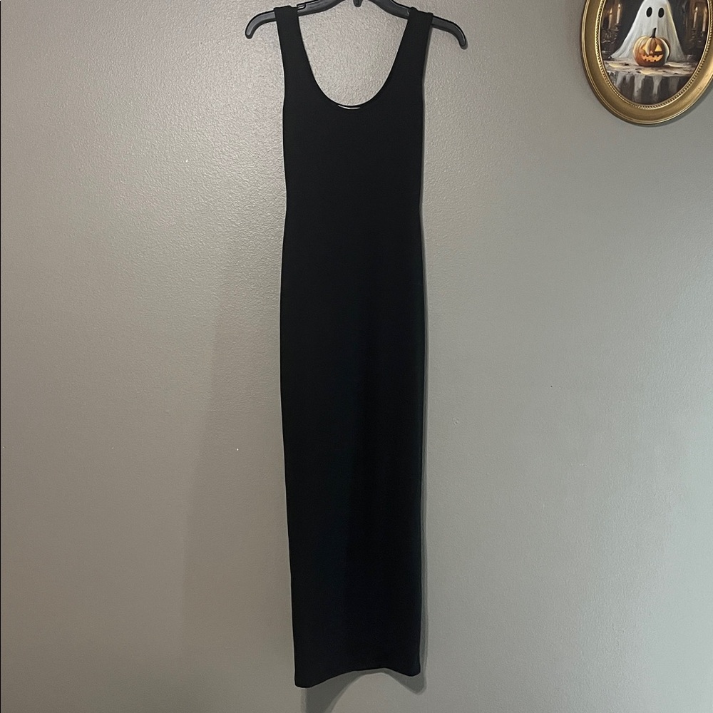 Black Sleeveless Maxi Dress